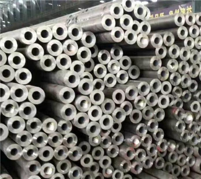 吐鲁番GB8162结构用无缝钢管