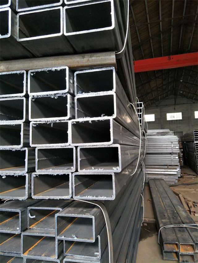 吐鲁番镀锌无缝钢管厂家