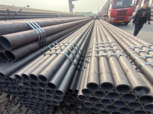 吐鲁番20#无缝钢管焊接